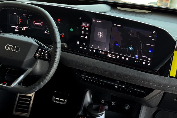 Audi%20S6%20Sportback%20e-tron
