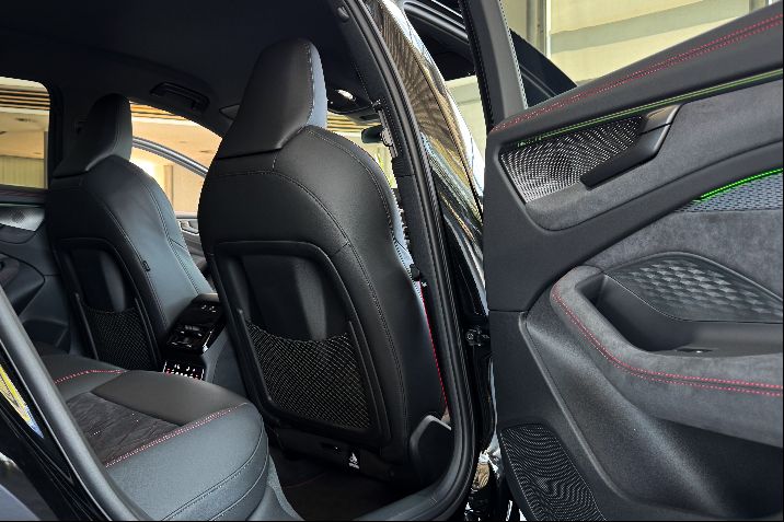 Audi%20%u04106