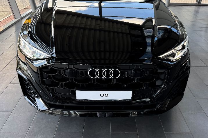 Audi%20Q8