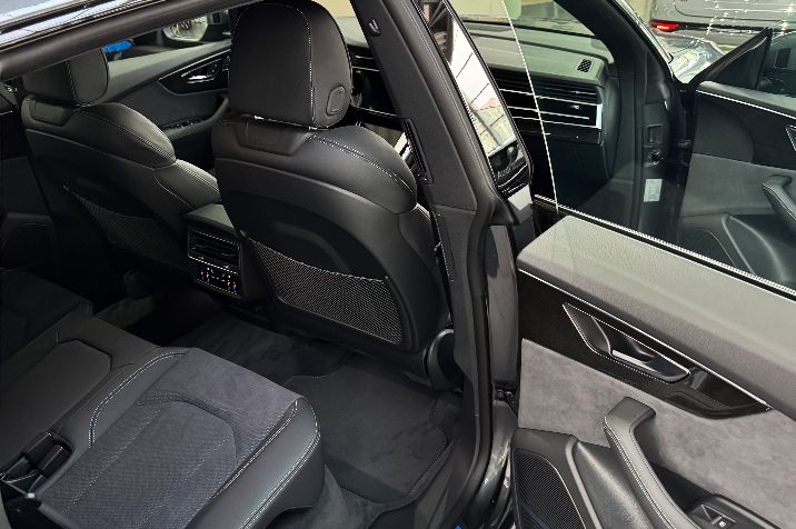 Audi%20Q8