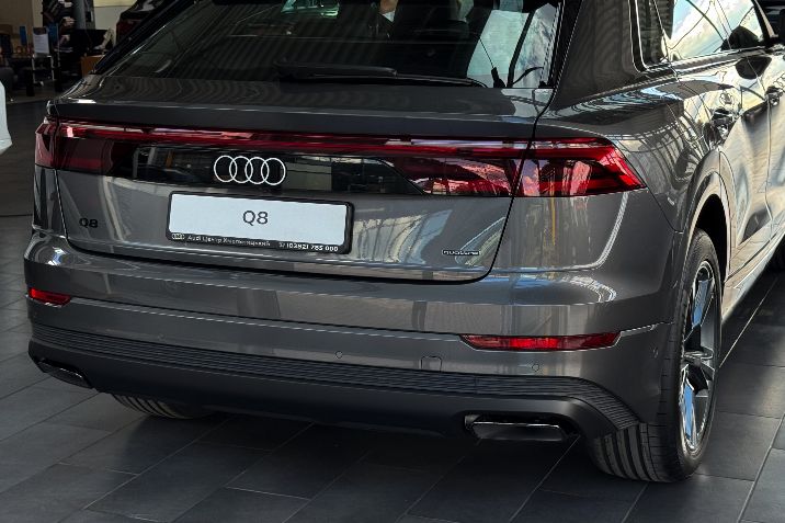 Audi%20Q8