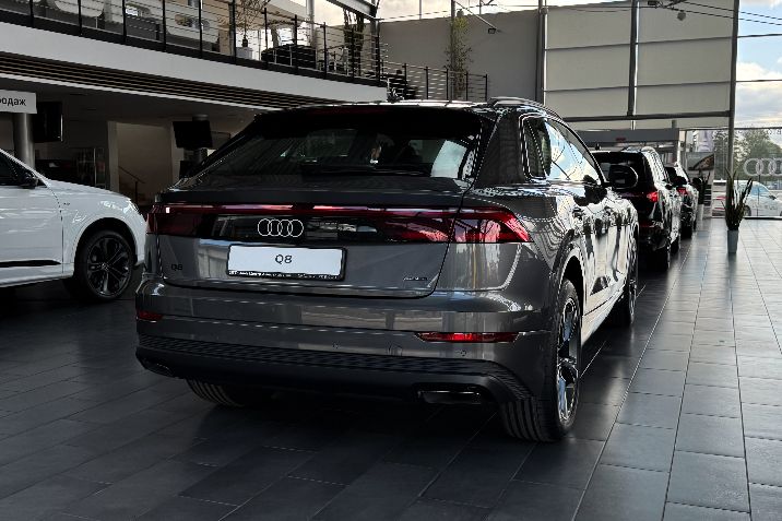 Audi%20Q8