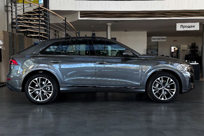 Audi%20Q8