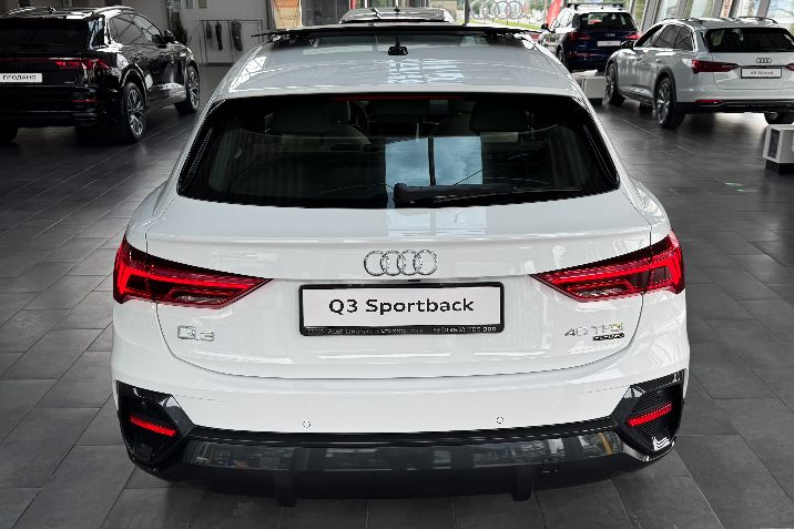 Audi%20Q3%20Sportback%2040%20TFSI%20quattro
