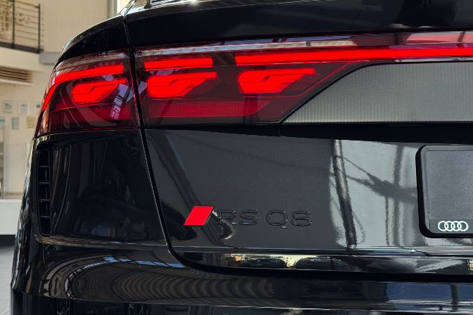 Audi%20RSQ8