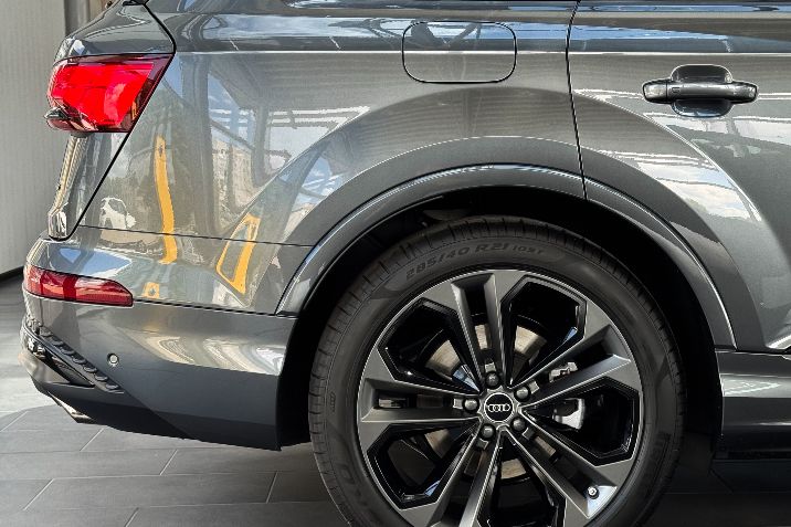 Audi%20Q7%20