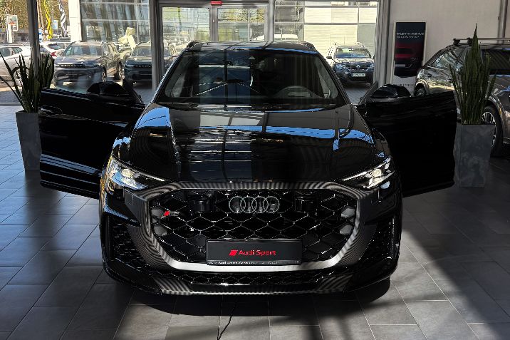 Audi%20RSQ8