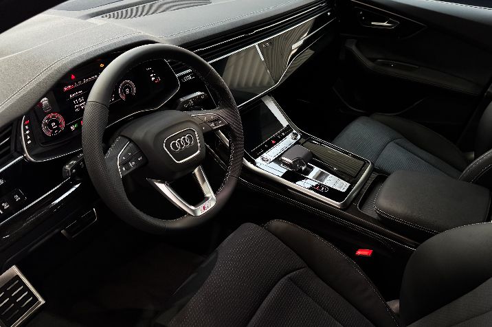 Audi%20Q8
