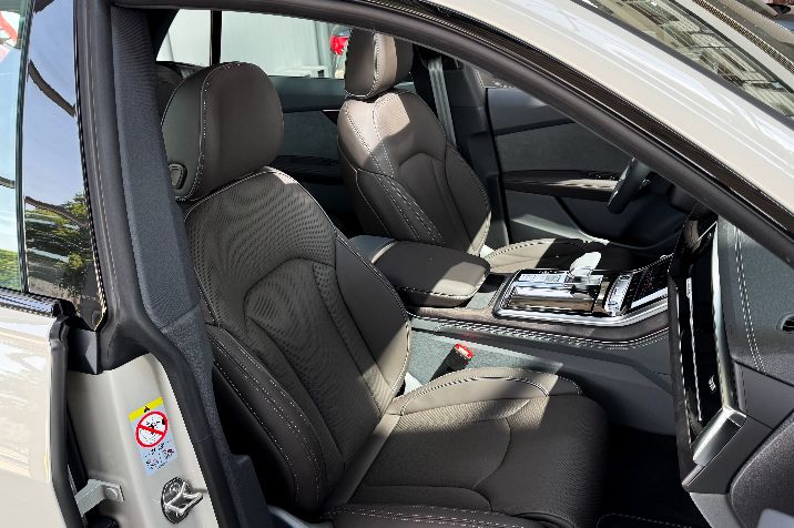 Audi%20Q8