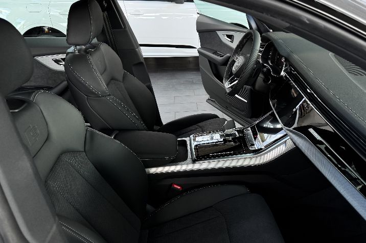 Audi%20Q8