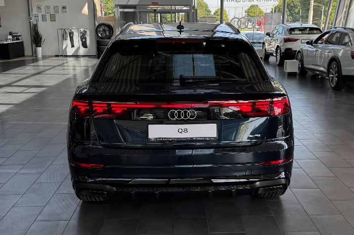 Audi%20Q8