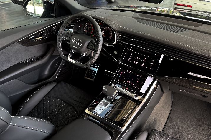 Audi%20Q8