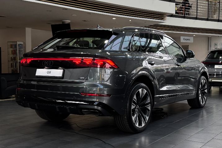 Audi%20Q8