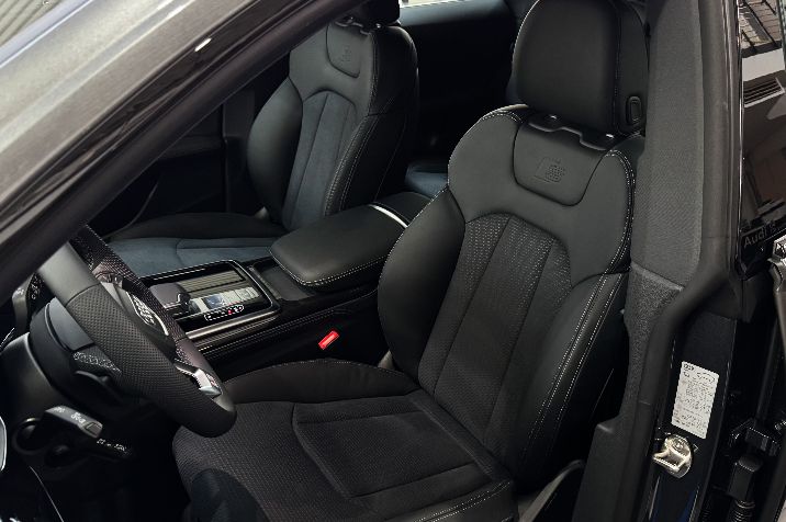 Audi%20Q8