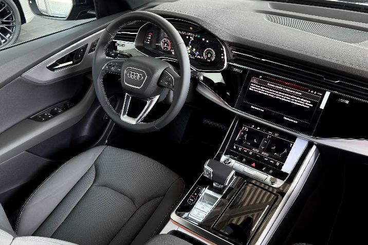 Audi%20Q8