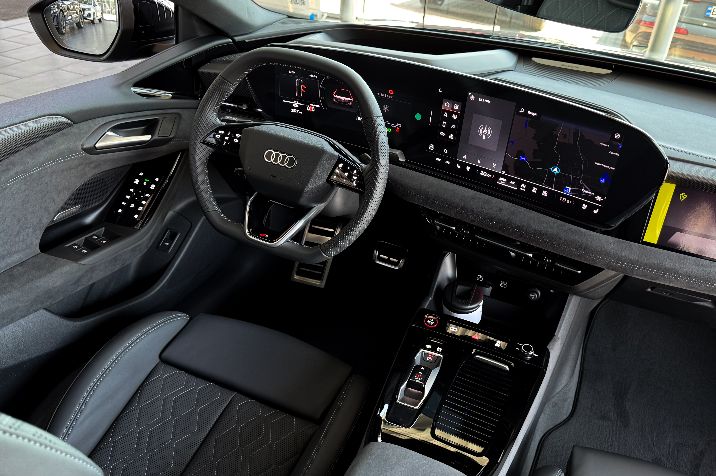 Audi%20S6%20Sportback%20e-tron