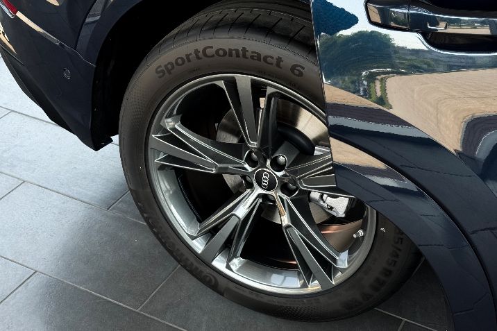 Audi%20Q8