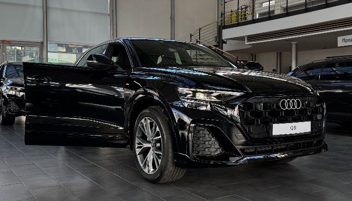 Audi Q8