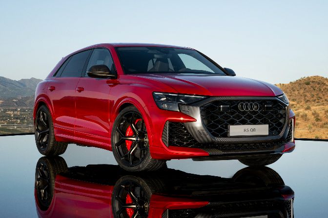 Audi%20RSQ8%20performance